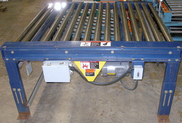 ROLLER CONVEYOR, motorized chain drive,